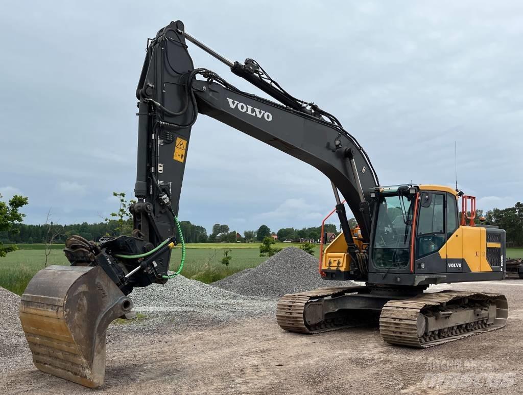 Volvo EC 220 E Гусеничні екскаватори