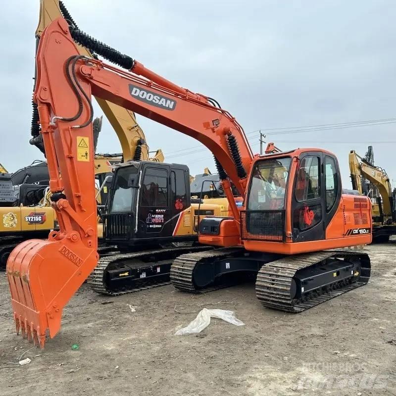 Doosan DX150 Гусеничні екскаватори