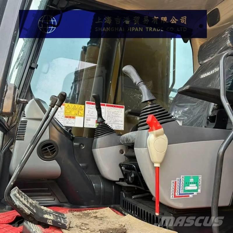 Komatsu PC 220 Гусеничні екскаватори