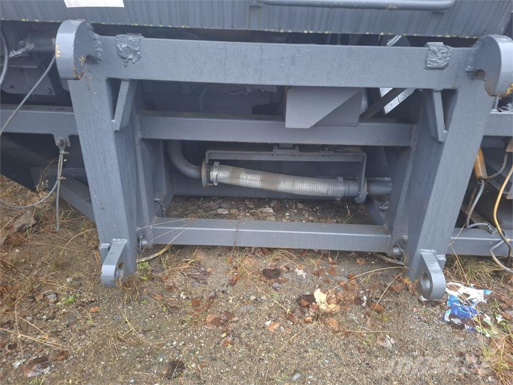  Lumilinko Снігомітли