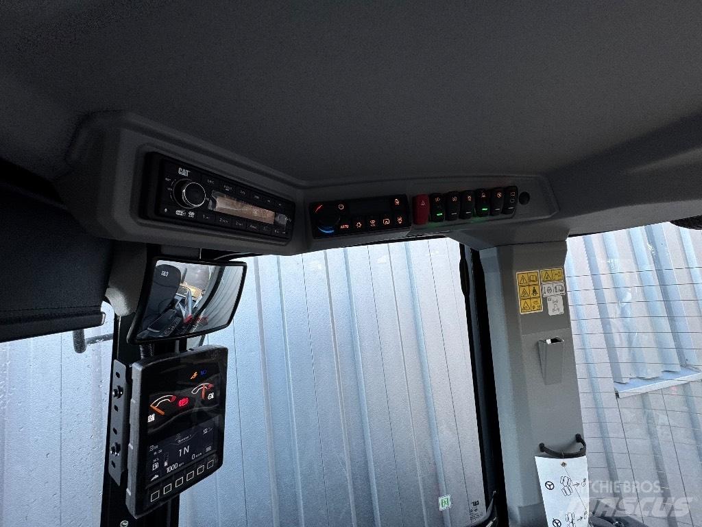 CAT 908 Фронтальні навантажувачі