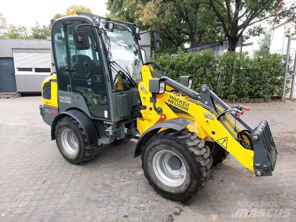 Wacker Neuson WL28 Фронтальні навантажувачі