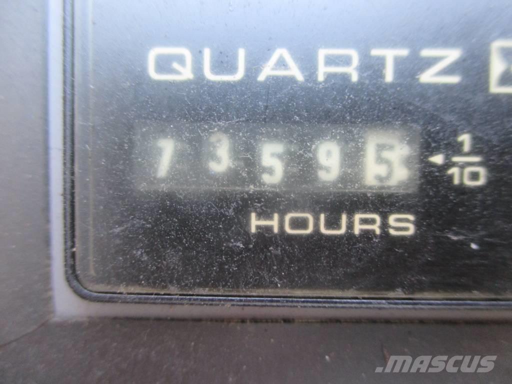 JLG 800 AJ Колінчаті підйомники