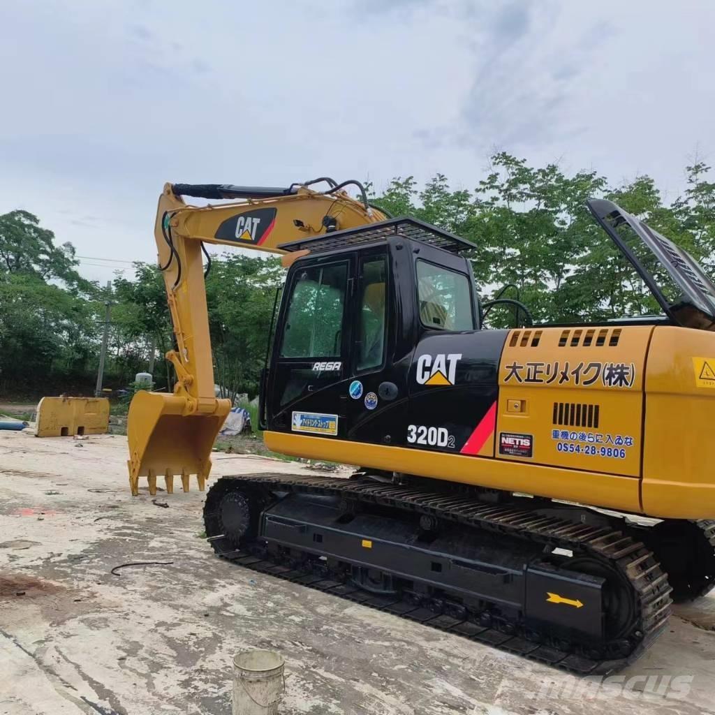 CAT 320D2 Гусеничні екскаватори