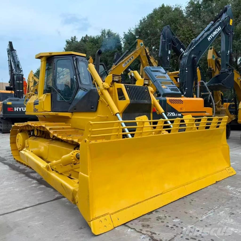 Komatsu D 65 PX-12 Гусеничні бульдозери