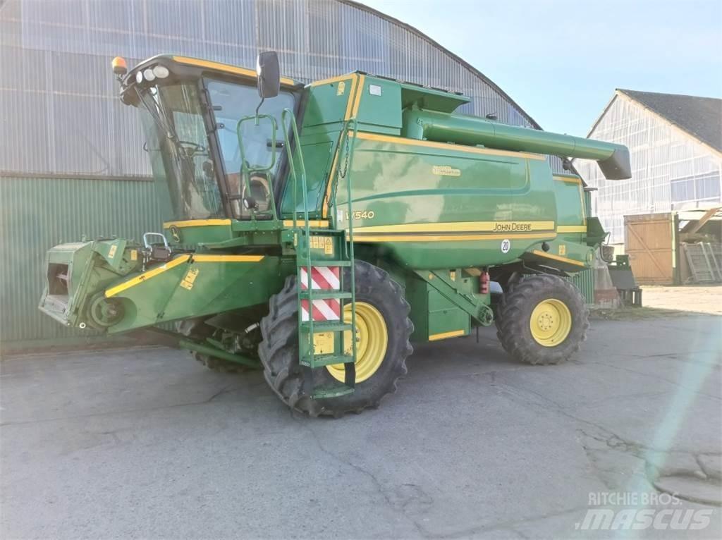 John Deere W540 Зернозбиральні комбайни