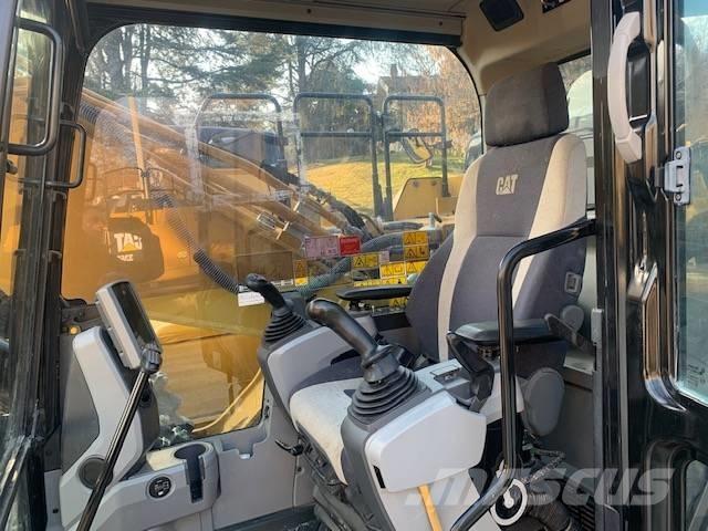 CAT 330 F LN Гусеничні екскаватори