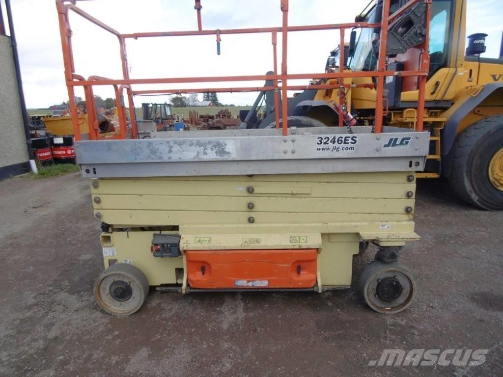 JLG 3245 ES Підйомники-ножиці