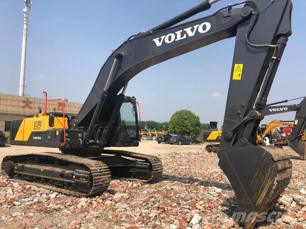 Volvo EC290 Гусеничні екскаватори