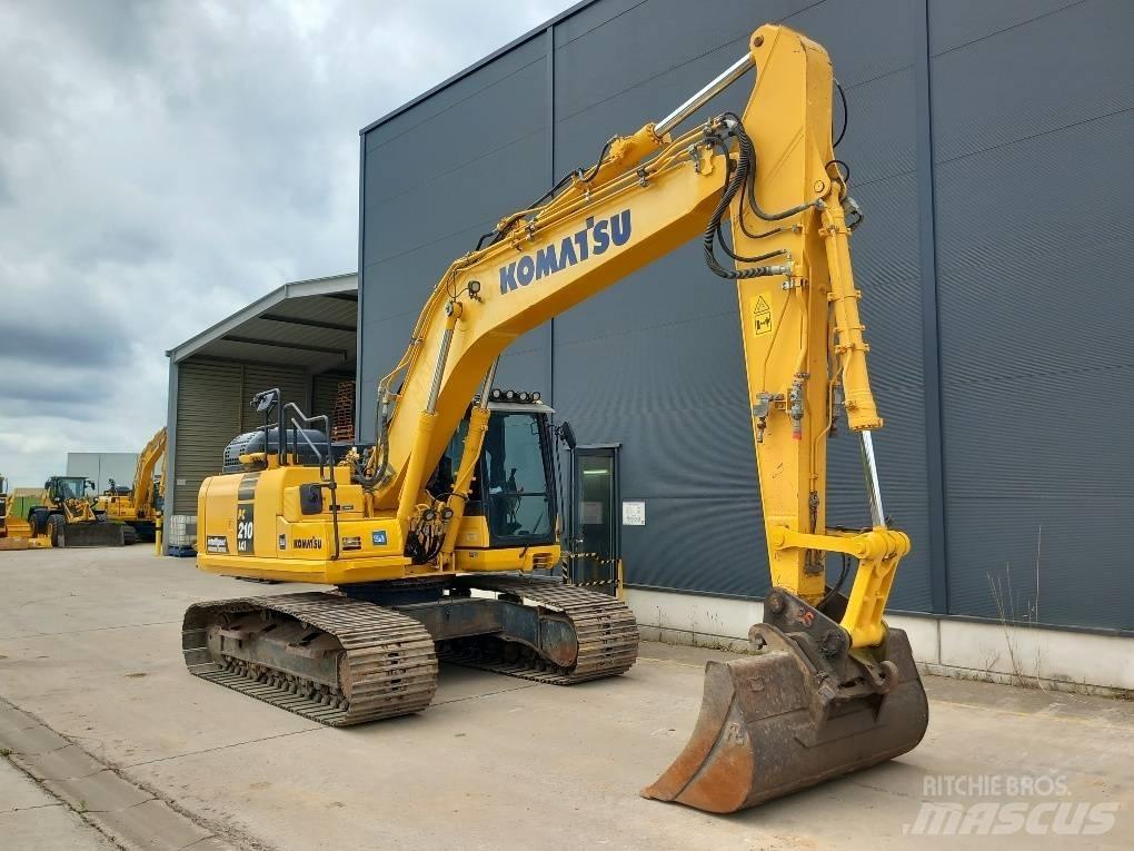 Komatsu PC210LCI-11 Гусеничні екскаватори