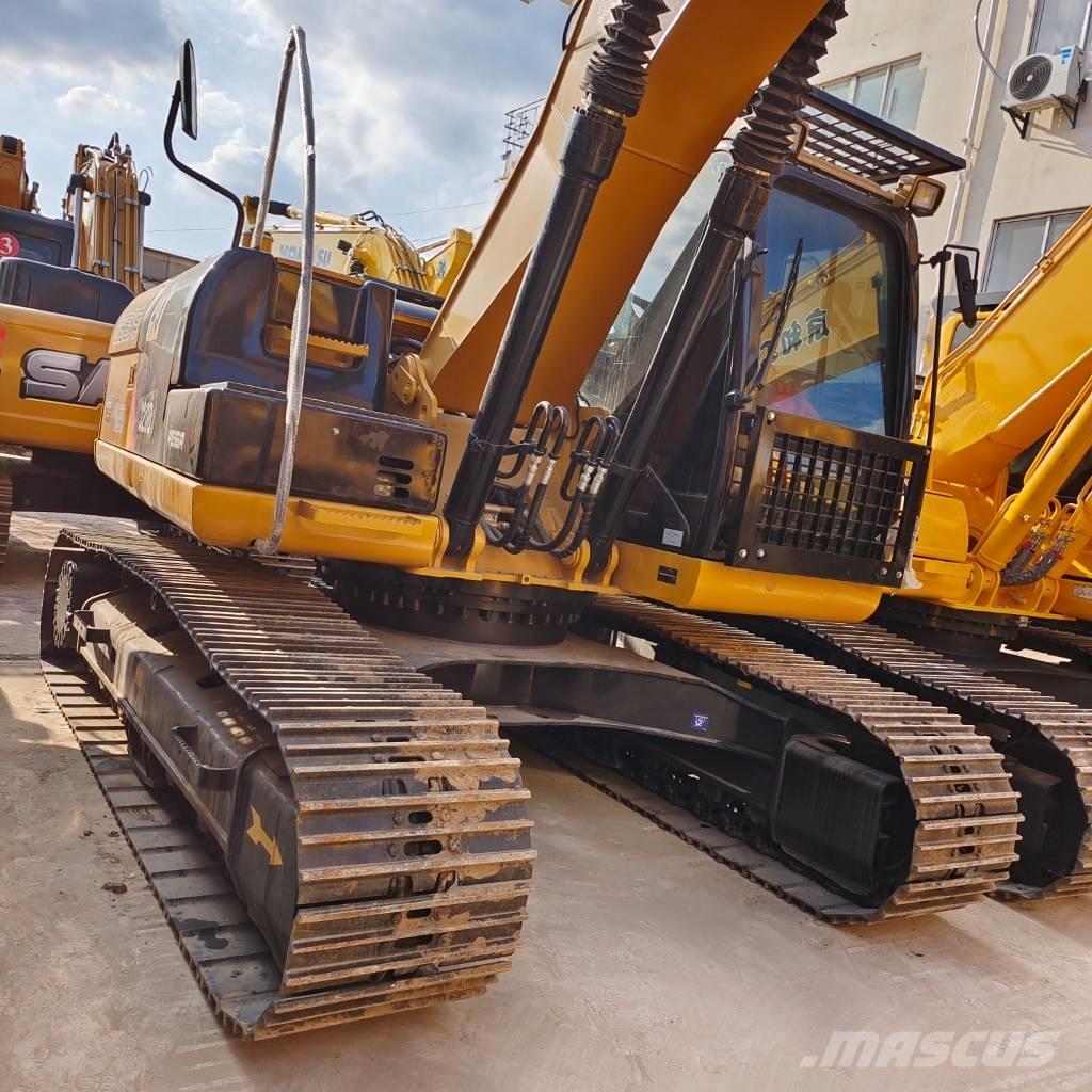 CAT 320 D Гусеничні екскаватори