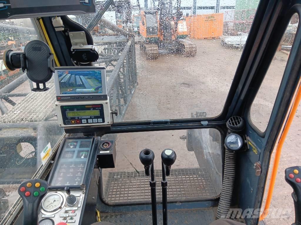 Hitachi KH 230-3 Гусеничні крани