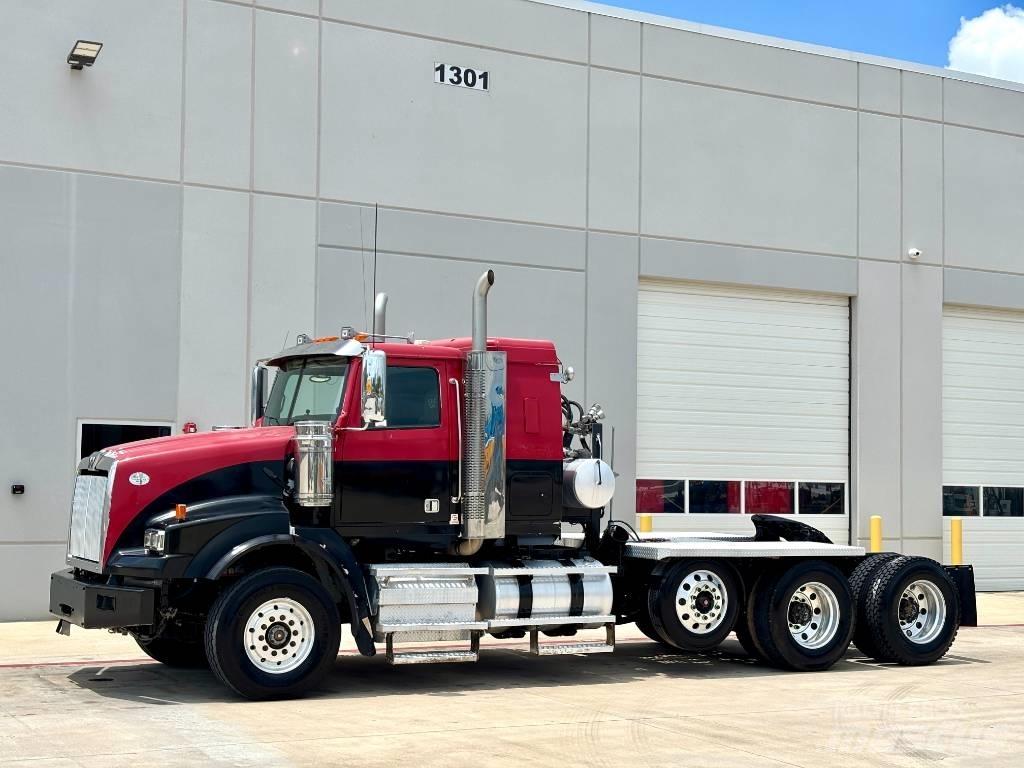 Western Star 4900 Тягачі