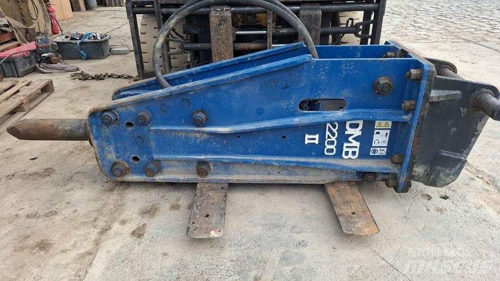 DMB 2200 Плуги