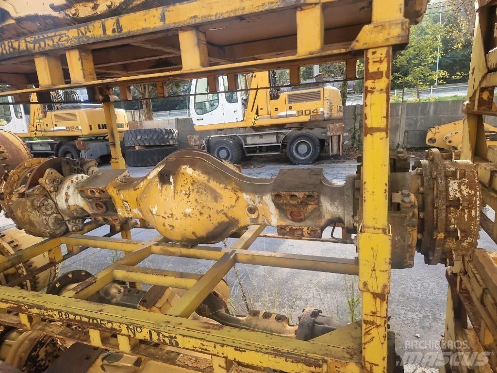 Volvo A25C Осі