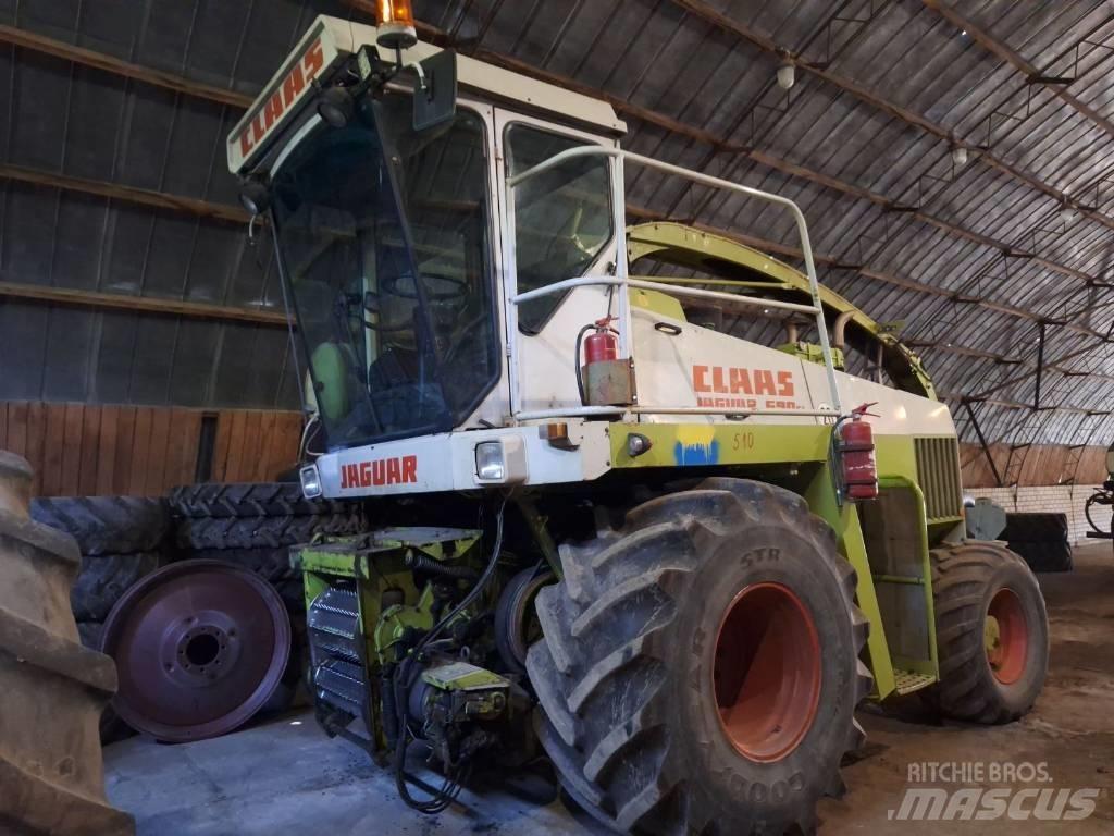 CLAAS Jaguar 690 Кормозбиральні комбайни
