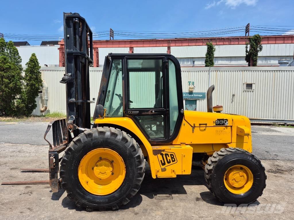 JCB 930 Інше