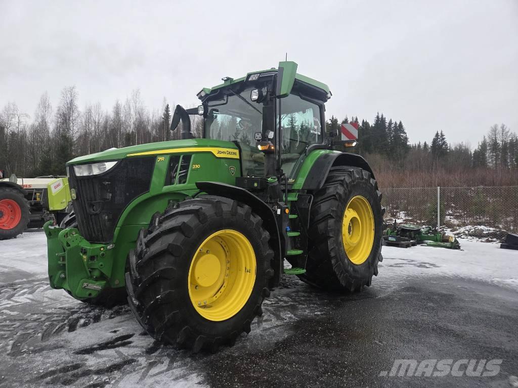 John Deere 7R 330 Трактори