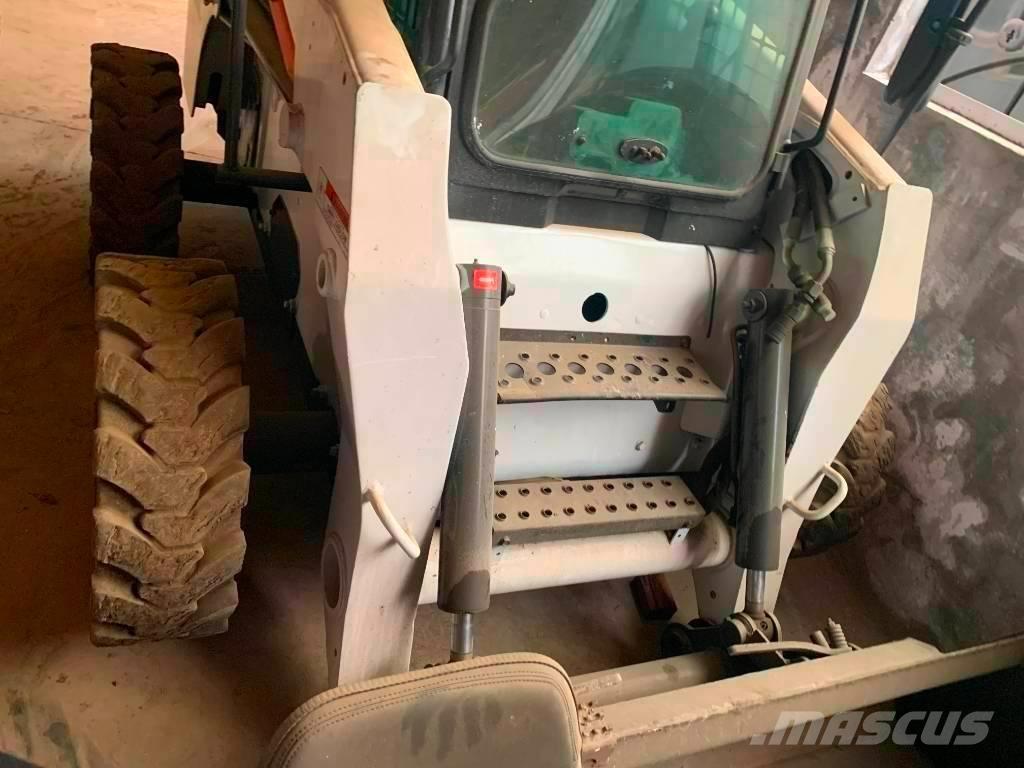 Bobcat S 300 Міні-навантажувачі