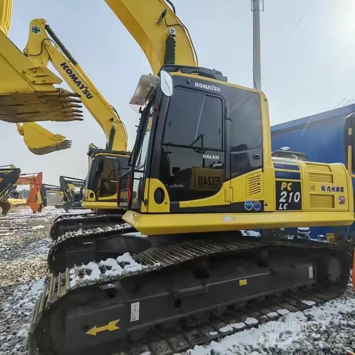 Komatsu PC 210 Гусеничні екскаватори