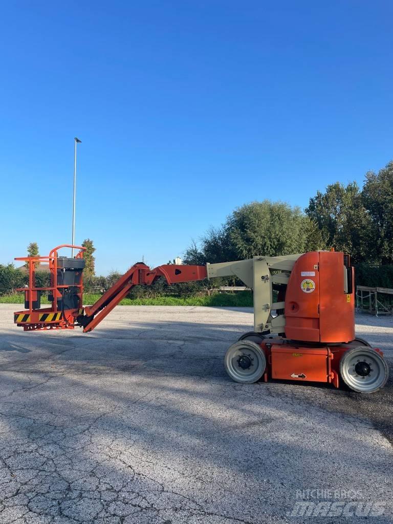 JLG 300 AJP Колінчаті підйомники