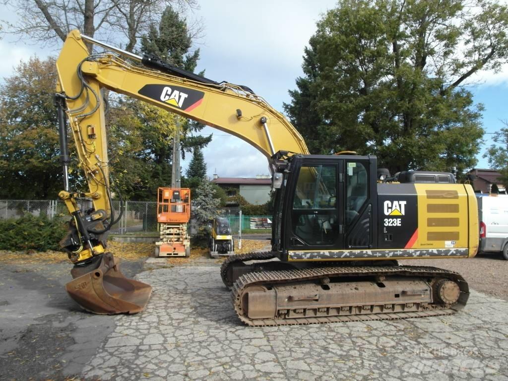 CAT 323 EL Гусеничні екскаватори