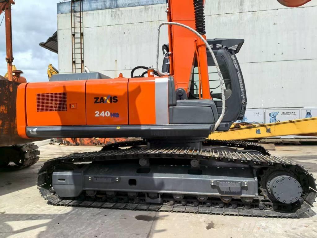 Hitachi ZX 240 HG Гусеничні екскаватори