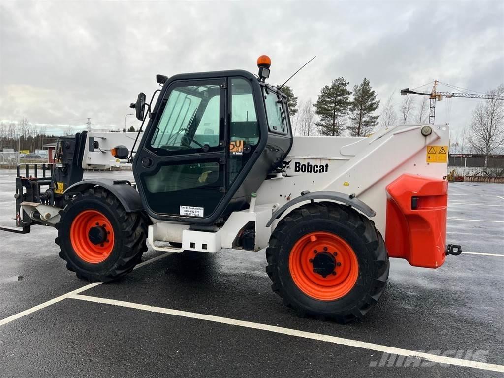 Bobcat T40170 Телескопічні навантажувачі