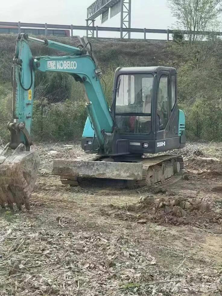 Kobelco SK60 Гусеничні екскаватори