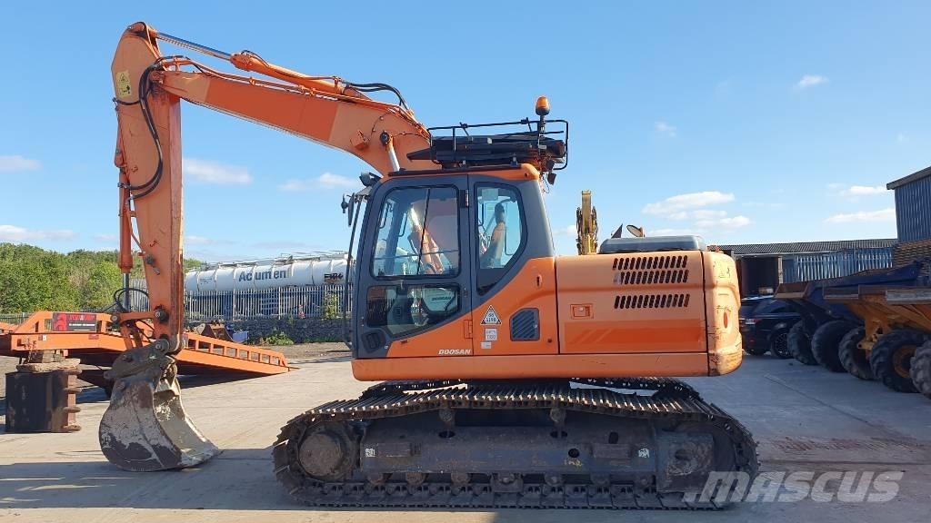 Doosan DX160LC-3 Гусеничні екскаватори
