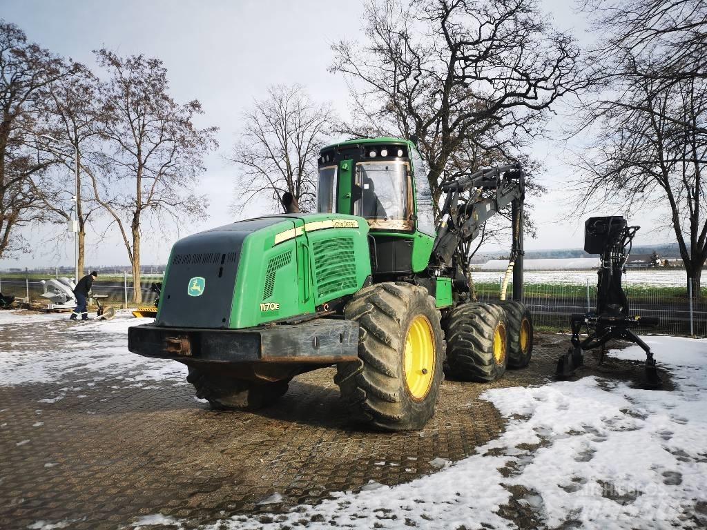 John Deere 1170 E Харвардери