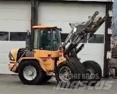 Volvo L 45 Фронтальні навантажувачі
