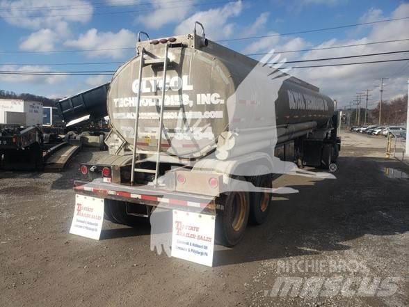 Fruehauf WATER TANK Напівпричепи-автоцистерни