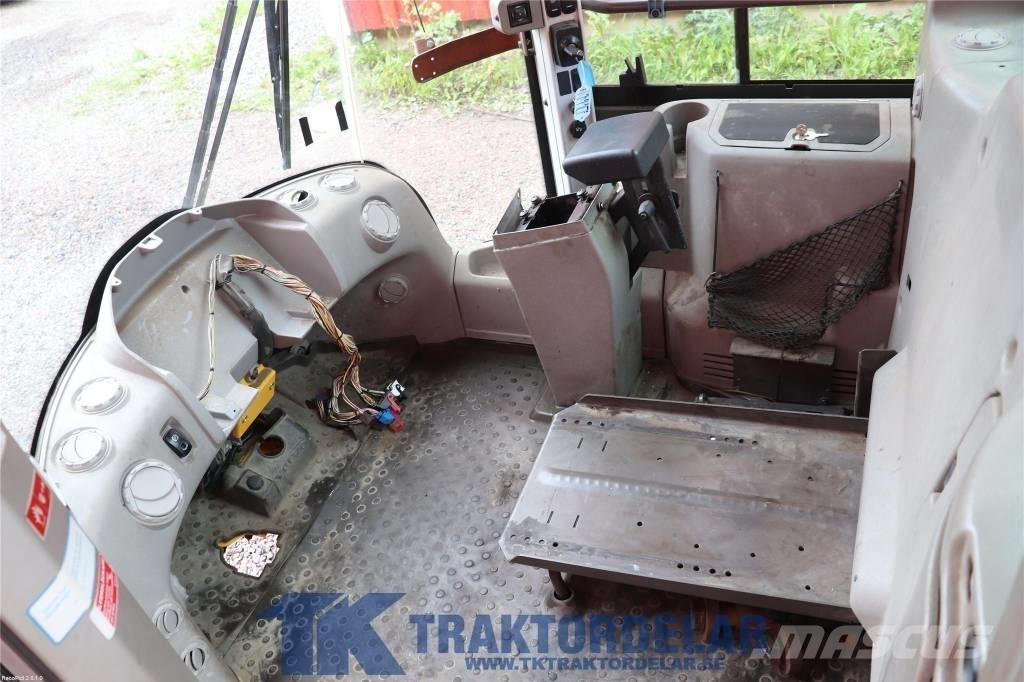 Volvo L 180 F Кабіна