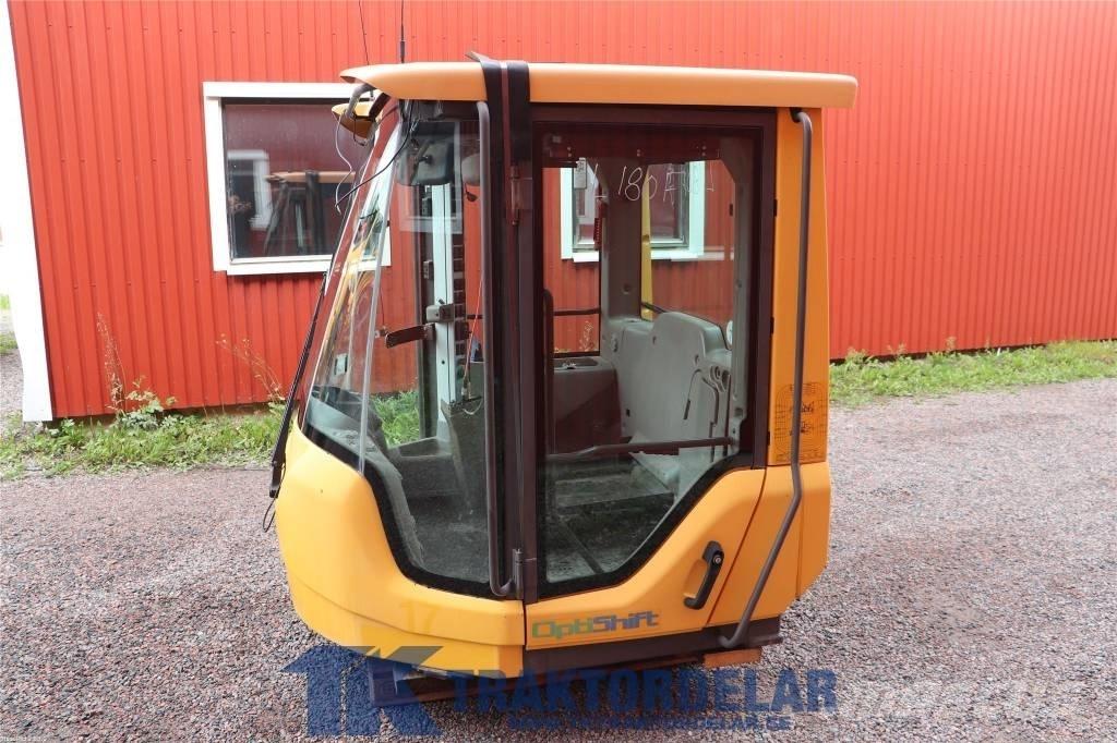 Volvo L 180 F Кабіна