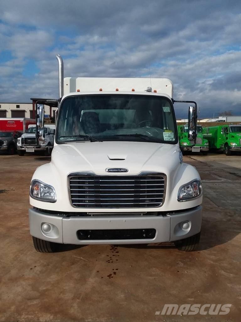 Freightliner M2 Вантажівки для доставки напоїв