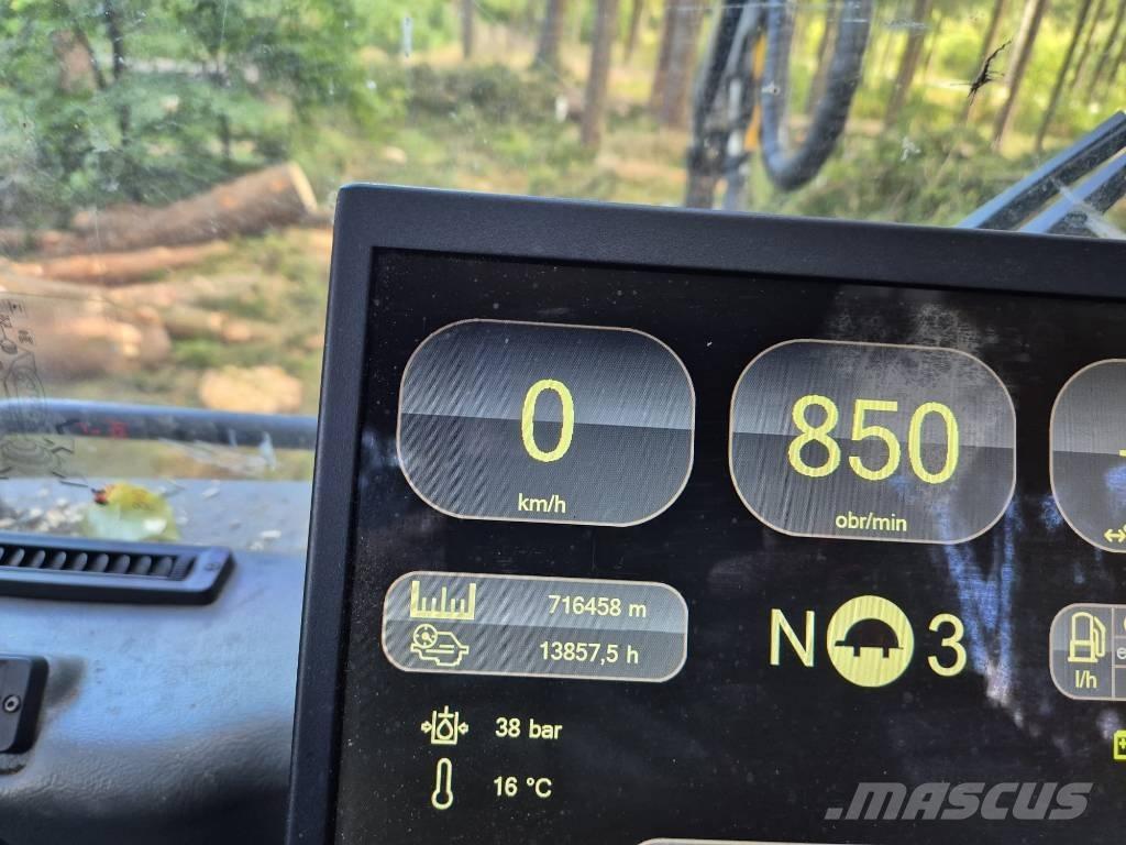 Komatsu 931.1 Харвестери