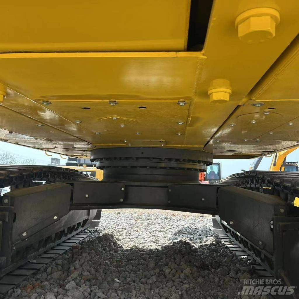 Komatsu 450-8 Гусеничні екскаватори