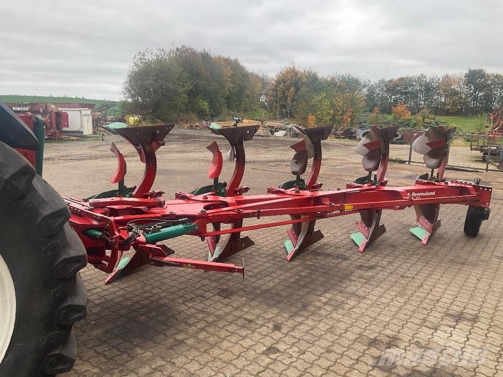 Kverneland Eg 100 Реверсивні плуги