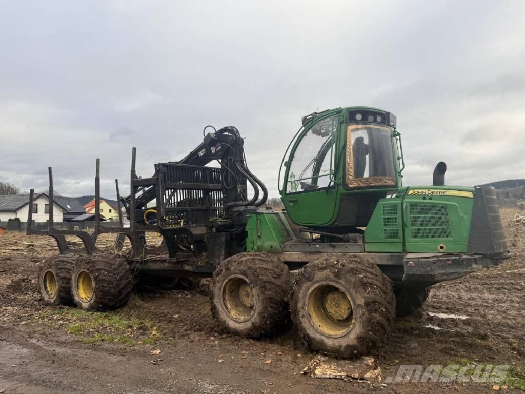 John Deere 1510E Форвардери