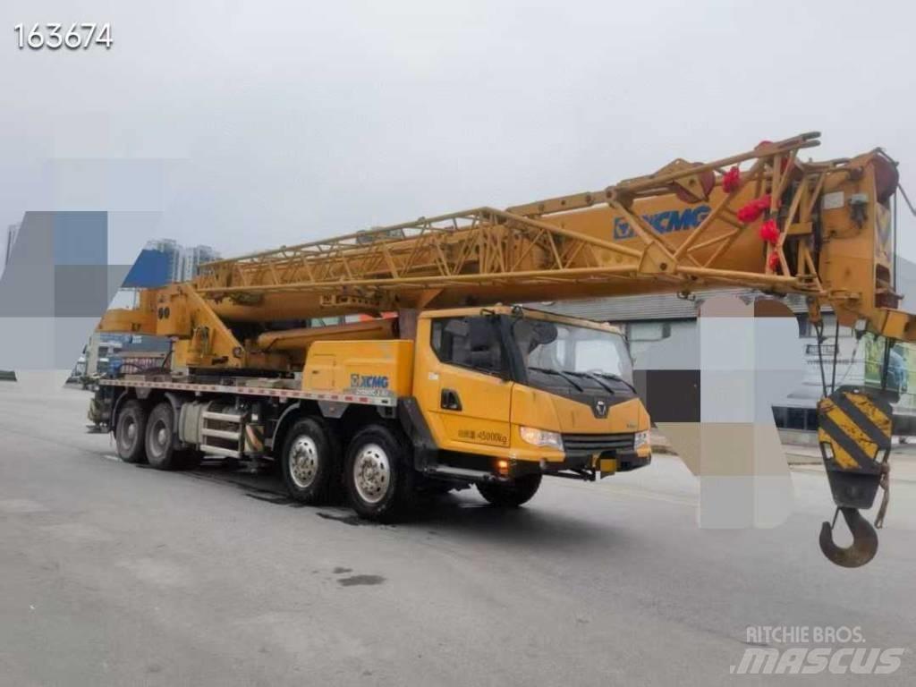 XCMG QY55K5-2 автокрани