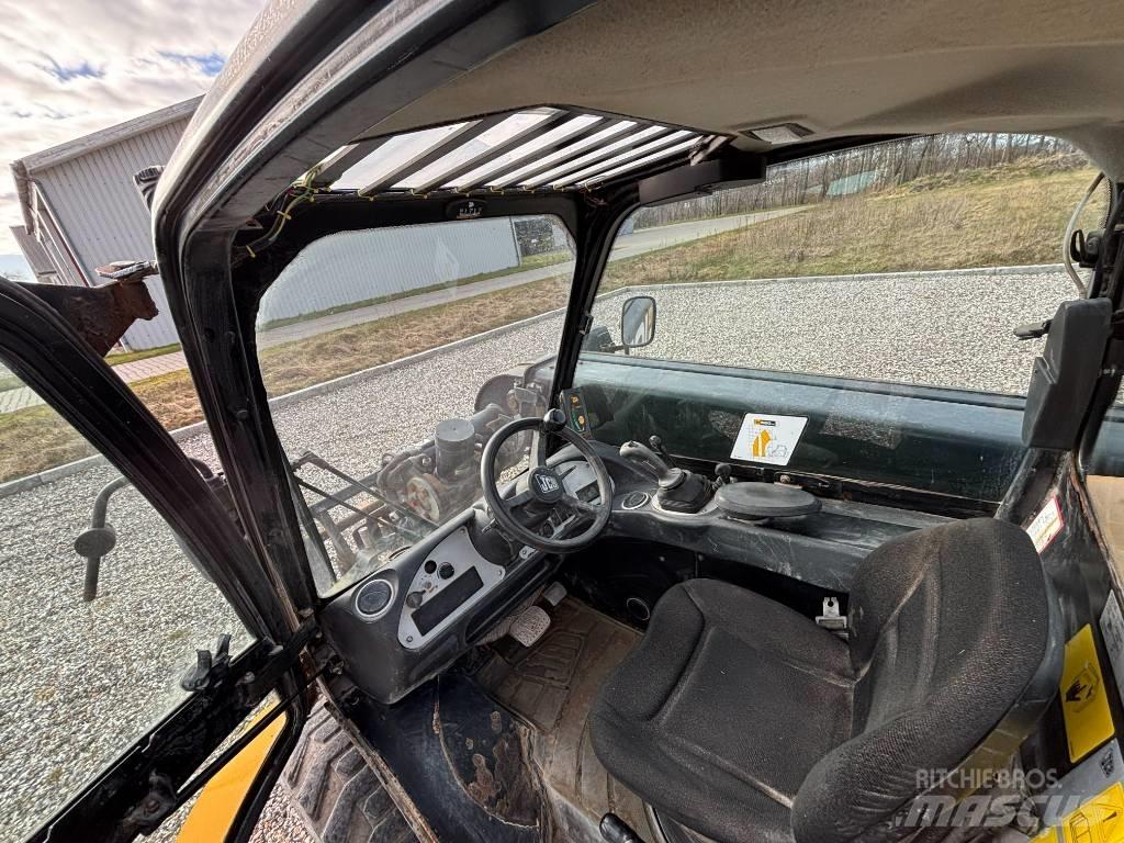JCB JCB 520-40 Телескопічні навантажувачі