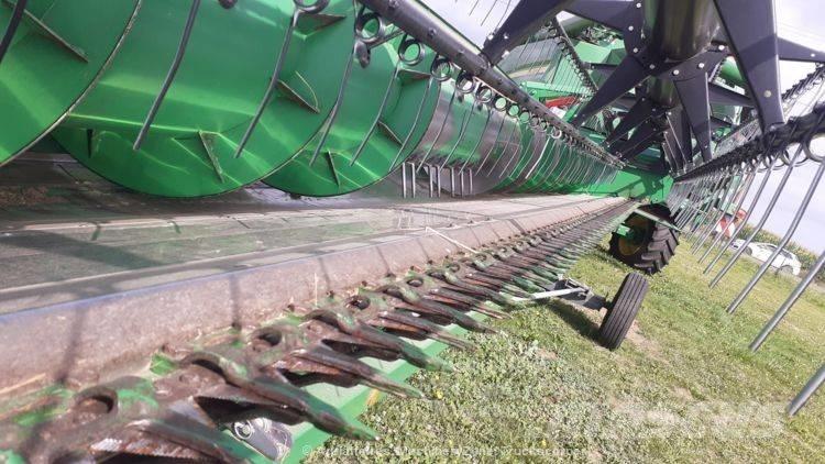 John Deere T 660 i Зернозбиральні комбайни