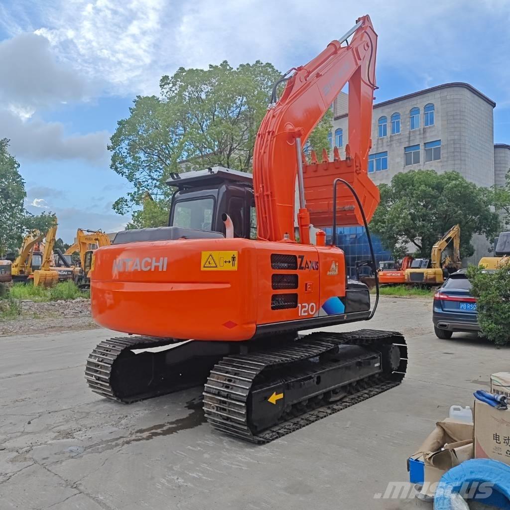 Hitachi ZX 120 Гусеничні екскаватори