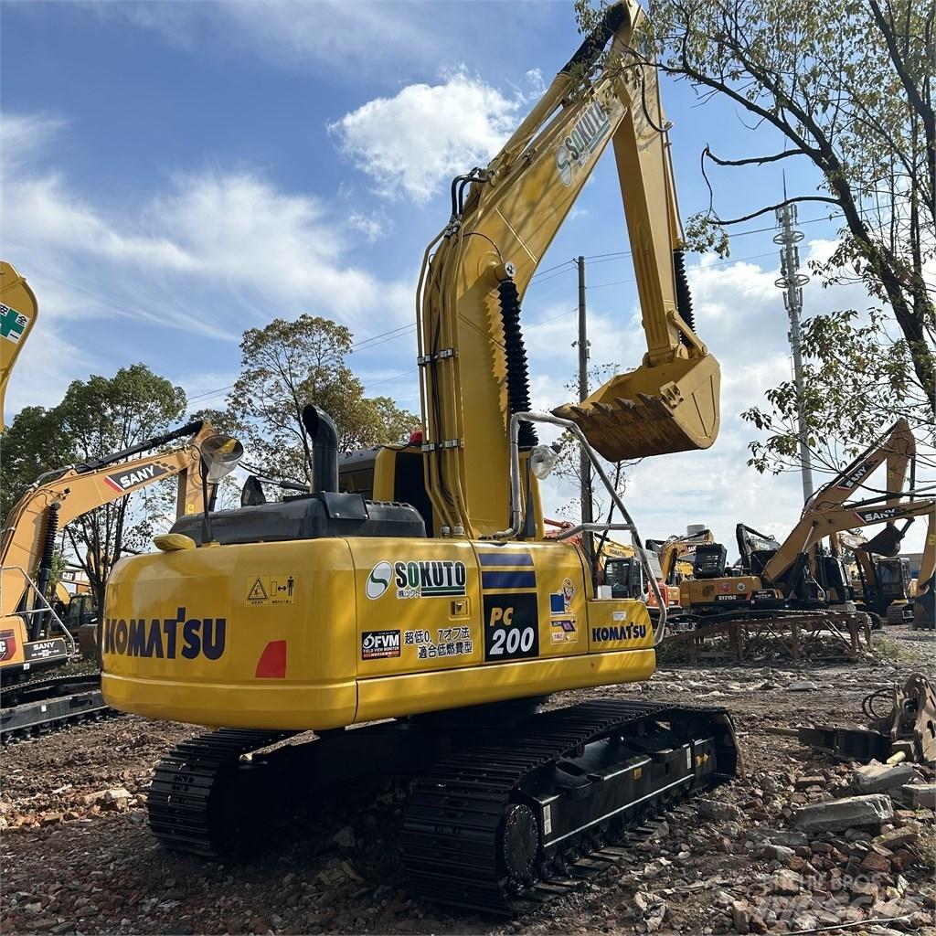 Komatsu PC200-8MO Гусеничні екскаватори