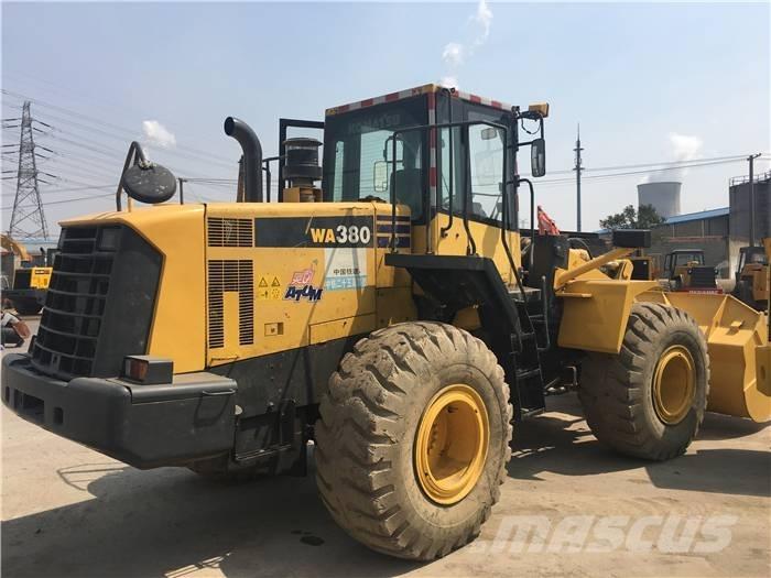Komatsu WA 380 Фронтальні навантажувачі