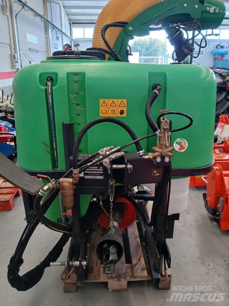  FEDE BJE 600L Самохідні обприскувачі