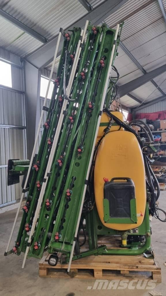 Amazone UF 1200 Навісні обприскувачі