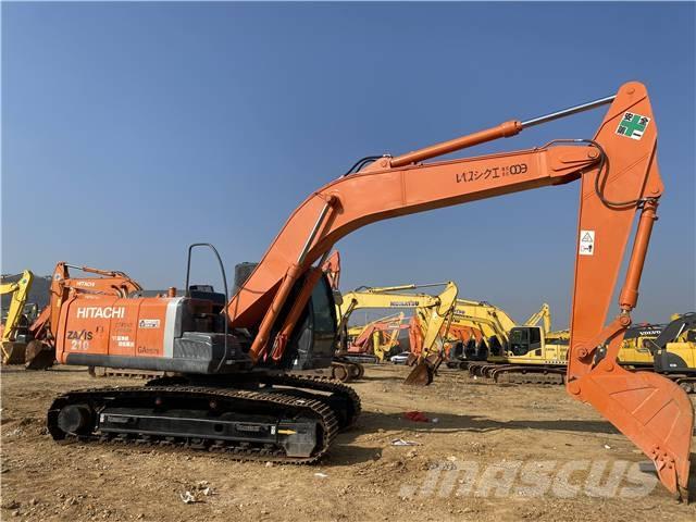 Hitachi ZX210 Гусеничні екскаватори