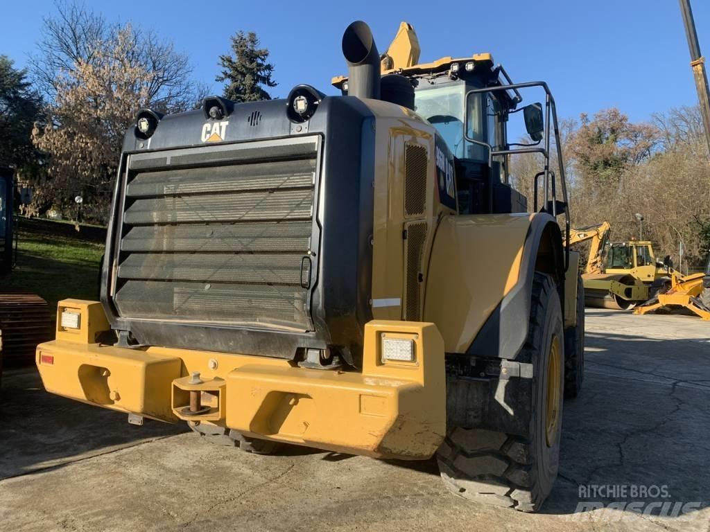CAT 966 M Фронтальні навантажувачі